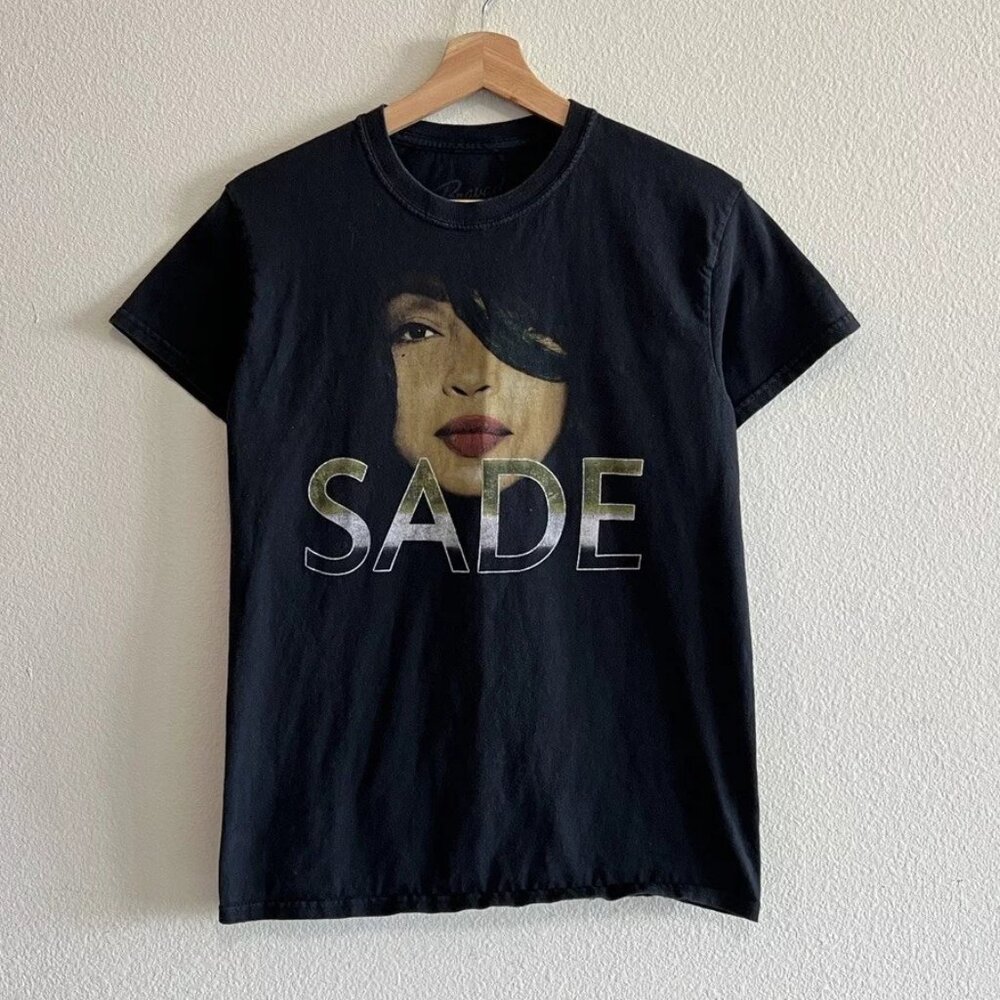 Sade Lover Rock Tour Bravado 2017 Short Sleeve Black T Shirt